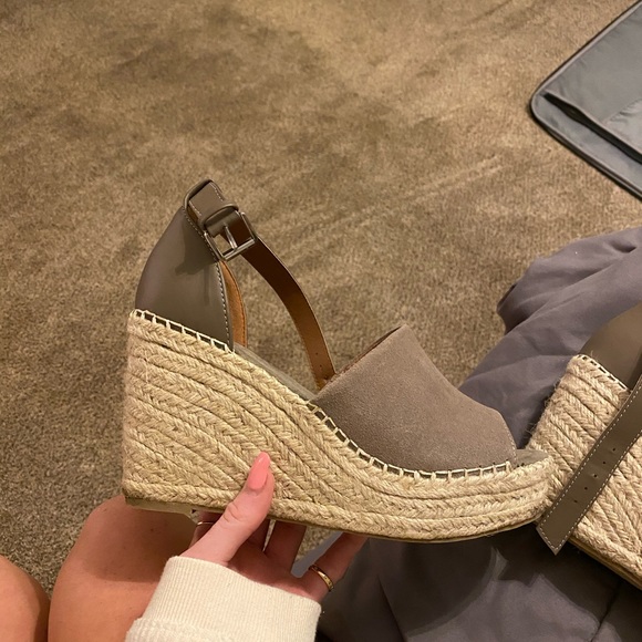 Steve Madden wedges - Picture 2 of 5